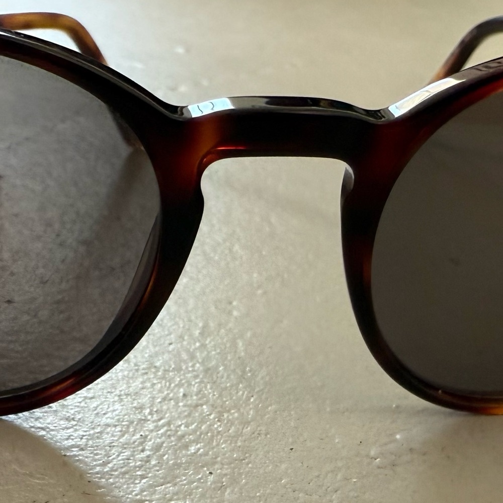 Stylish Tortoiseshell Sunglasses